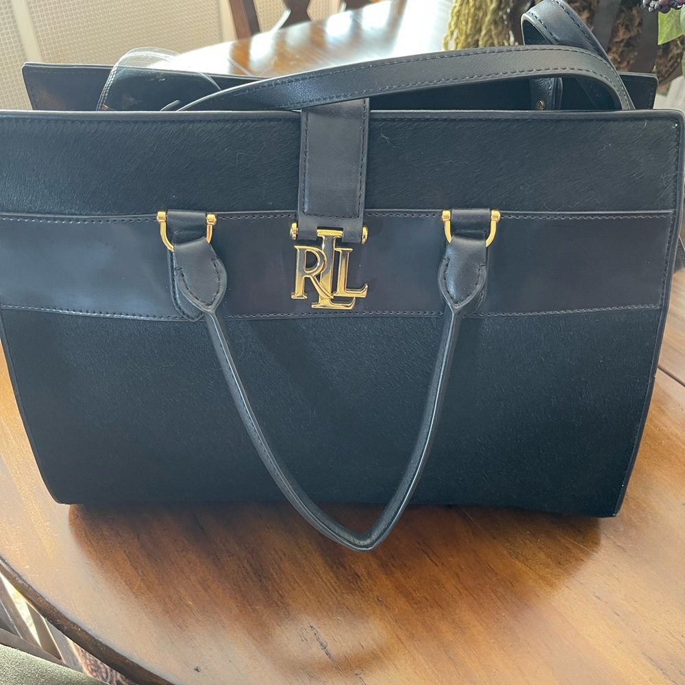 Beautiful Ralph Lauren preowned satchel.